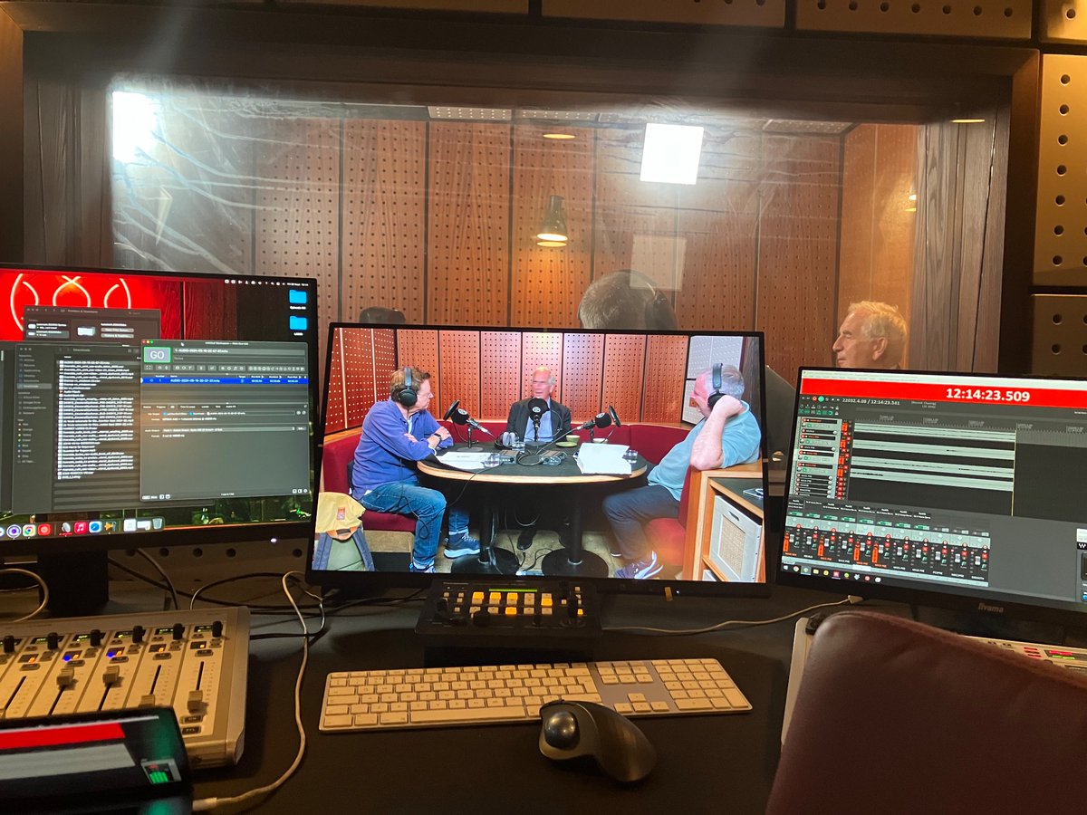 Robert Harris in the studio again discussing ‘Precipice’