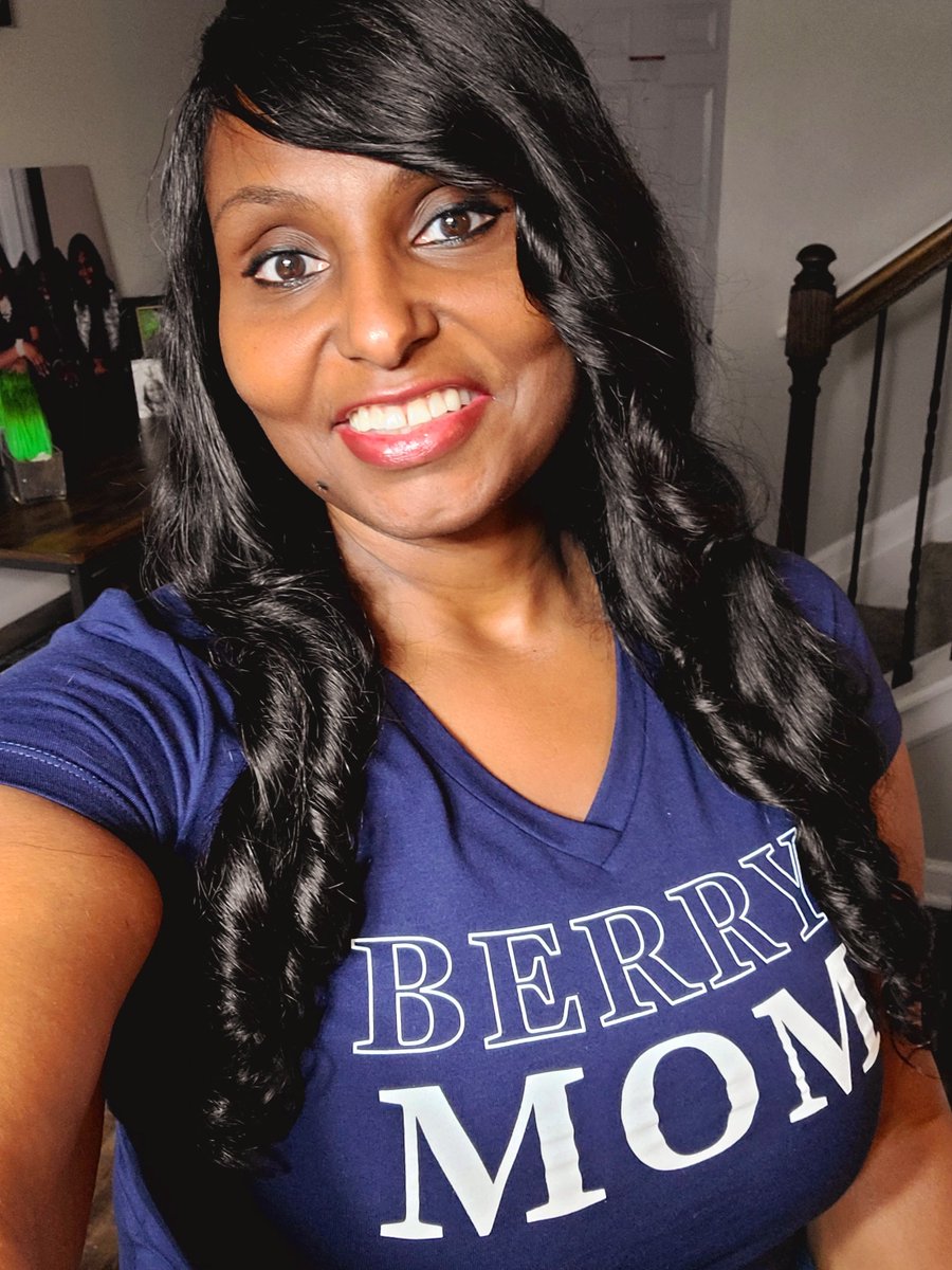 Collegiate Fridays!  Thanks for my shirt 💙💙<a href="/ZavionPlunkett/">Zavion Plunkett</a>