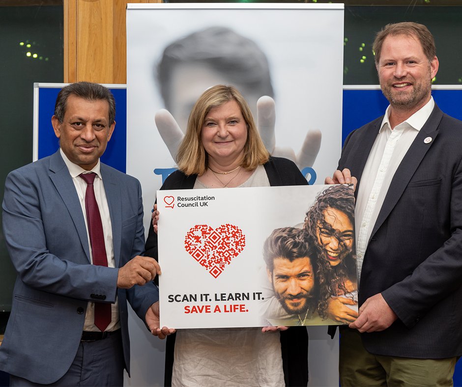 ResusCouncilUK's tweet photo. Yesterday our team was in Holyrood, presenting our new Survivor Quality Standard, and asking Members of Scottish Parliament to help us improve cardiac arrest aftercare across the country! #CardiacArrestRecovery

Learn more: https://t.co/P9p8MpgeZz https://t.co/yrBGrVT12E