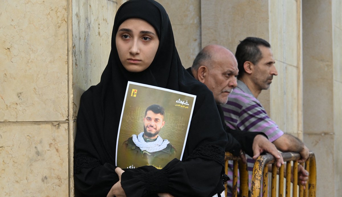 «جاءت العملية التي وقعت قبل أيام كشاهد إضافي على أن هيمنة الولايات المتحدة وحلفائها على العالم تجعله قنبلة موقوتة، كل شيء فيه قابل للاشتعال، وعلى أن صعود خصومها والقوى المناوئة لها، ممن يوصفون بالمجانين، إنما يدفع نحو عالم أكثر سلمًا وأقل جنونًا».
مقال <a href="/ShakerJarrar/">Shaker Jarrar</a>