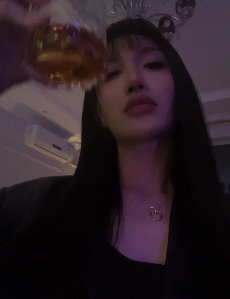 Younai tweet media