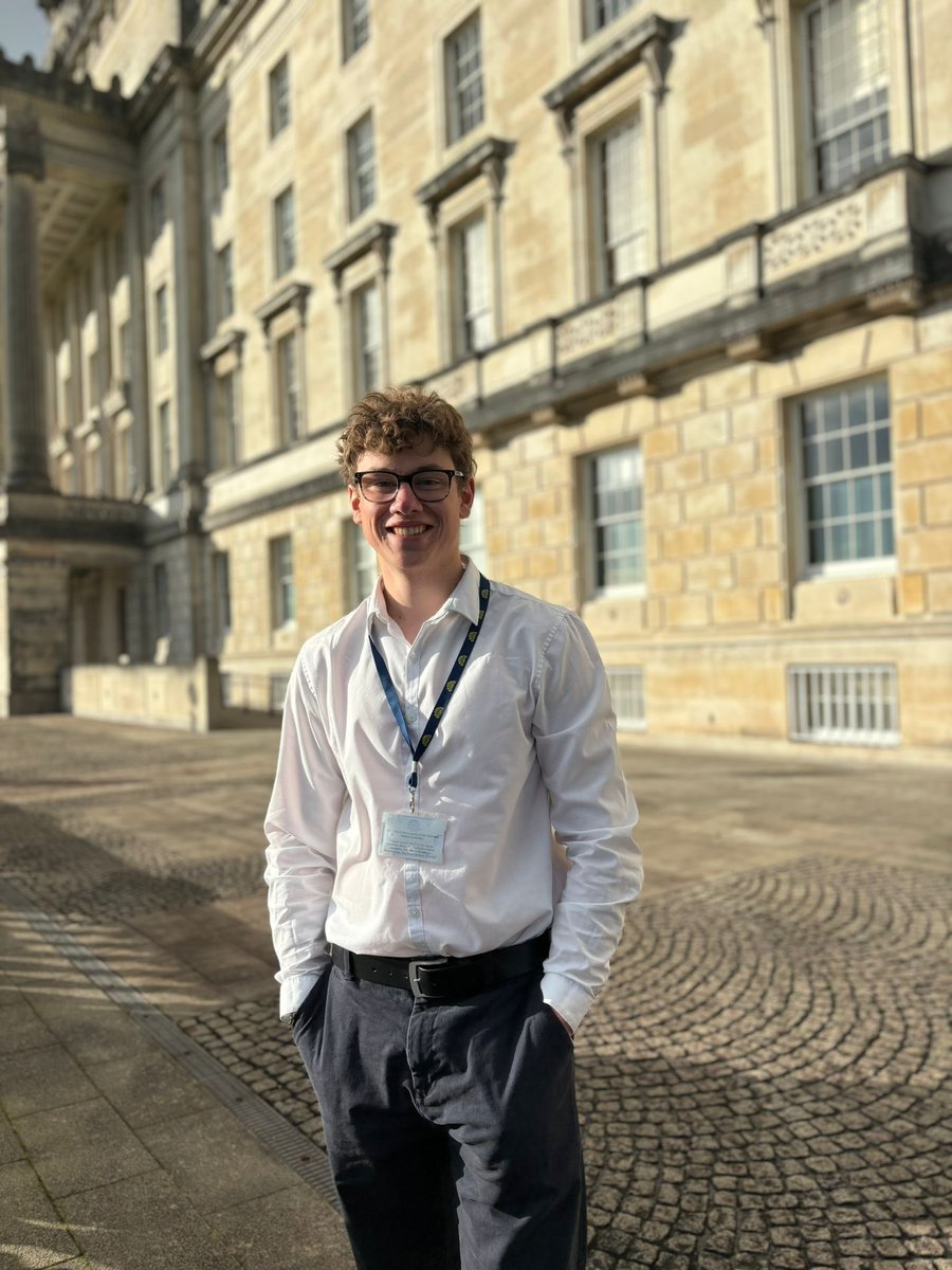 EliasOsbornee's tweet image. Delighted to share that I will be starting as Parliamentary Advisor to @SineadMcL4Foyle. 

I’ve always admired Sinéad’s work in politics and I am looking forward to contributing to the team and helping to shape policy in the @SDLPlive 🌹