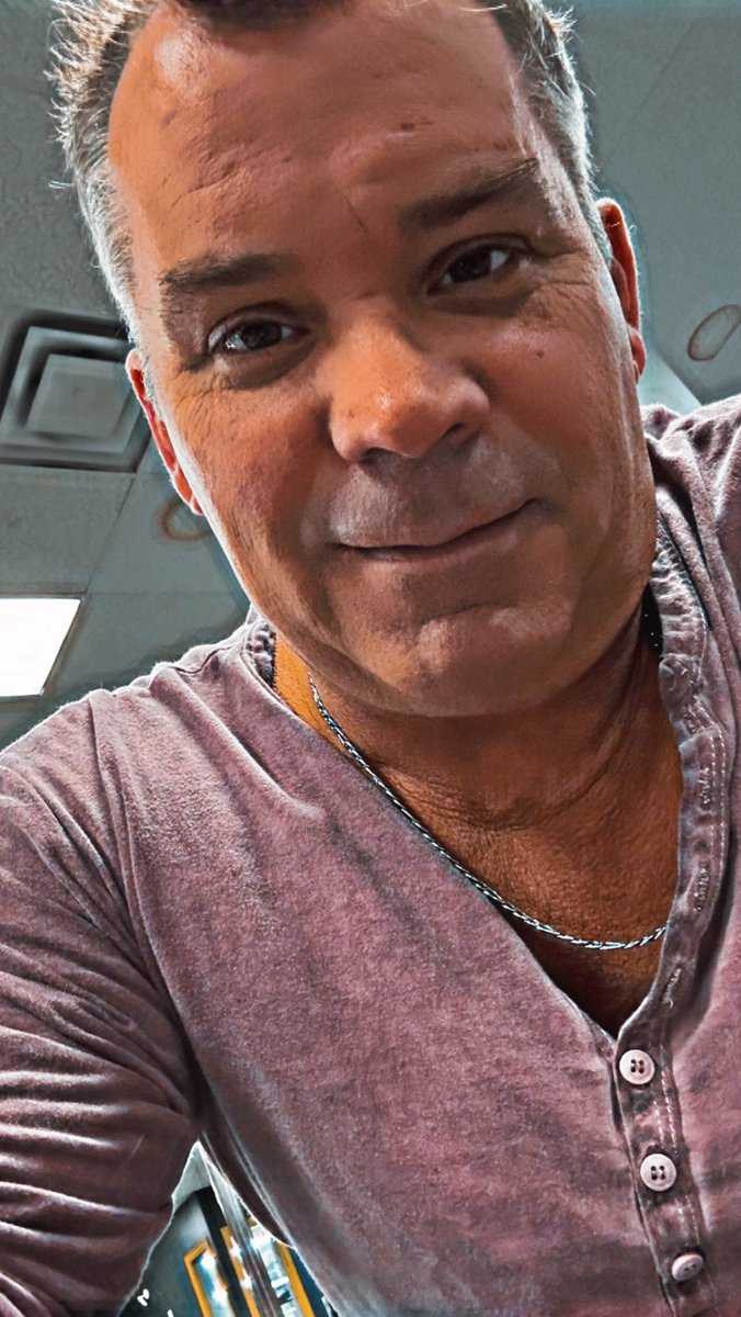 Happy Friday everyone!