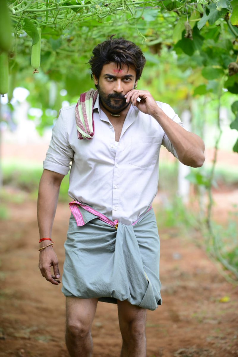 TiruttaniSfc's tweet photo. #5YearsofKaappaan 💥 https://t.co/tT54dRgNnK