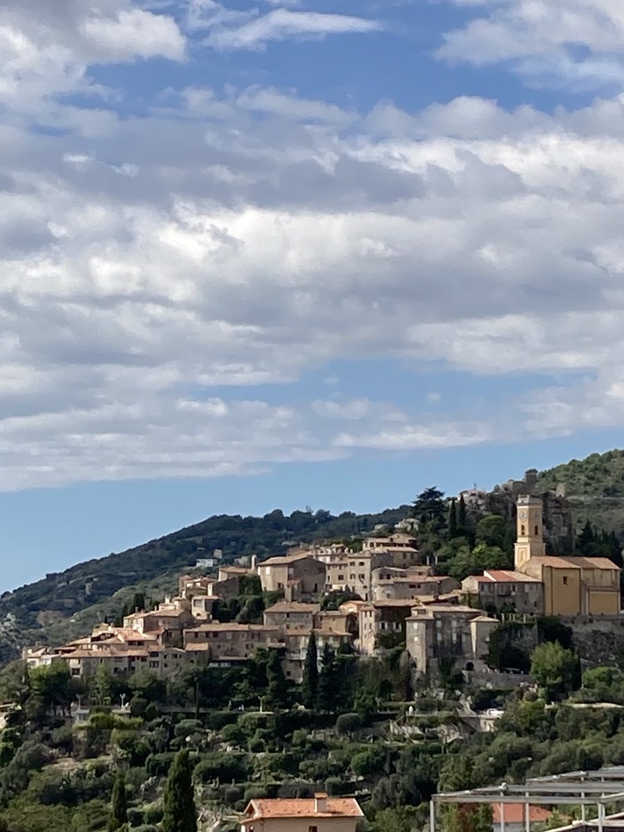 DavidRobb22's tweet image. Approaching Eze on the Côte d’Azur   #MedWatch 🇫🇷