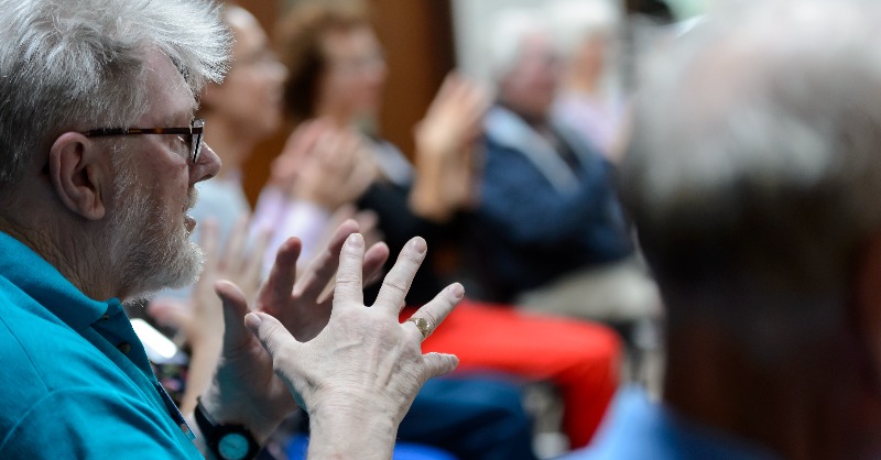 Sport_England's tweet photo. Being active can be a great way to keep your body moving and your mind occupied.

If you're supporting someone with dementia, physical activity can improve quality of life. Find out more with @alzheimerssoc 👇

#WorldAlzheimersMonth