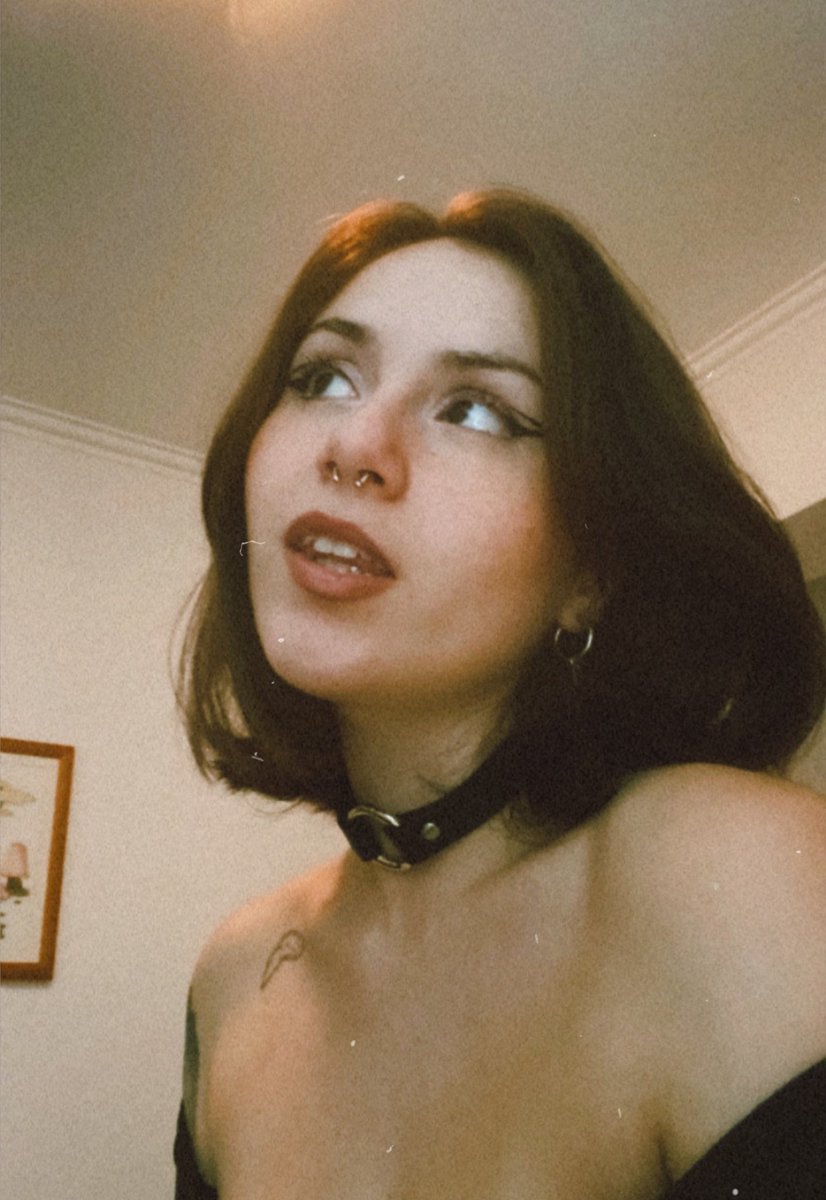 ghostevx's tweet image. she is the moment