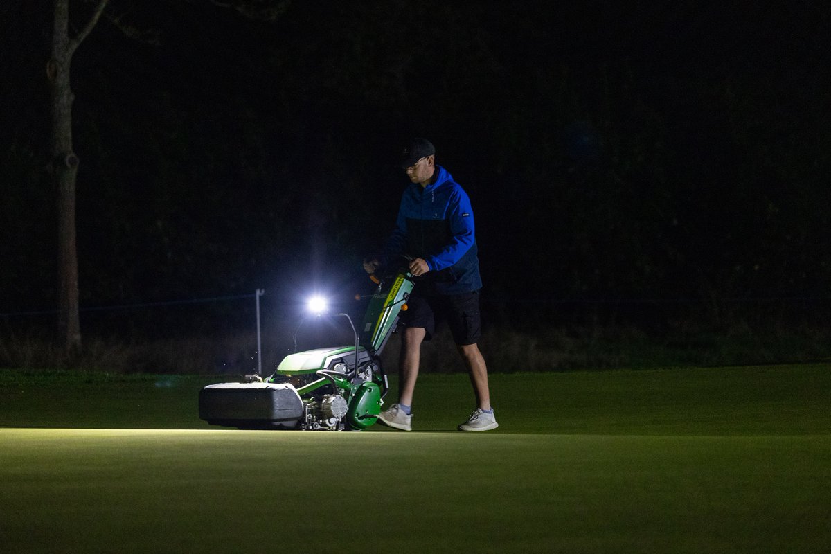 FarolTurf's tweet image. Best of luck to Dan, Stefan and the rest of the team at Wentworth Club for a smooth tournament weekend. ⛳️ #earlystart #golf #nothingrunslikeadeere