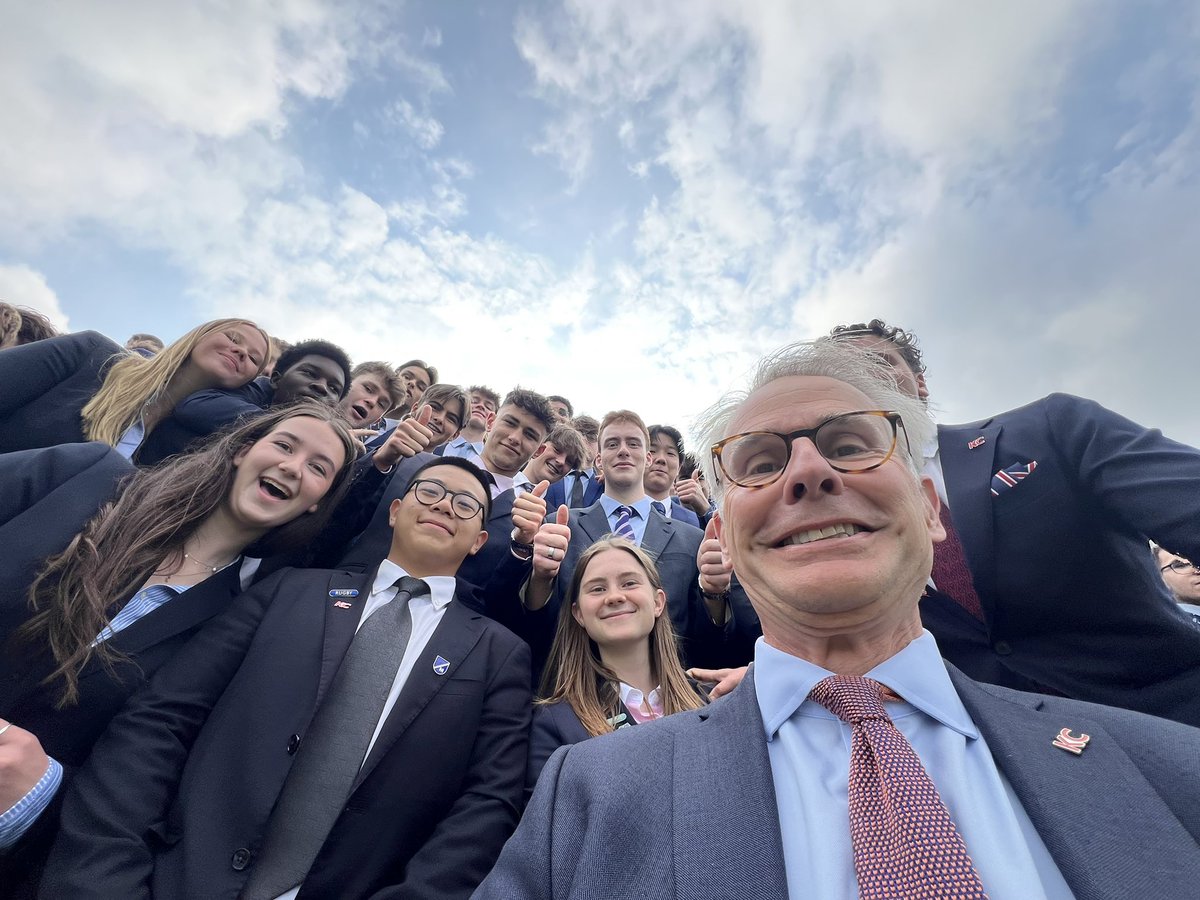 Cheeky selfie at the whole school photo. Lovely atmosphere amongst students. Our thanks <a href="/GillmanSoame/">Gillman & Soame</a> <a href="/kentcollegeuk/">Kent College Canterbury</a>