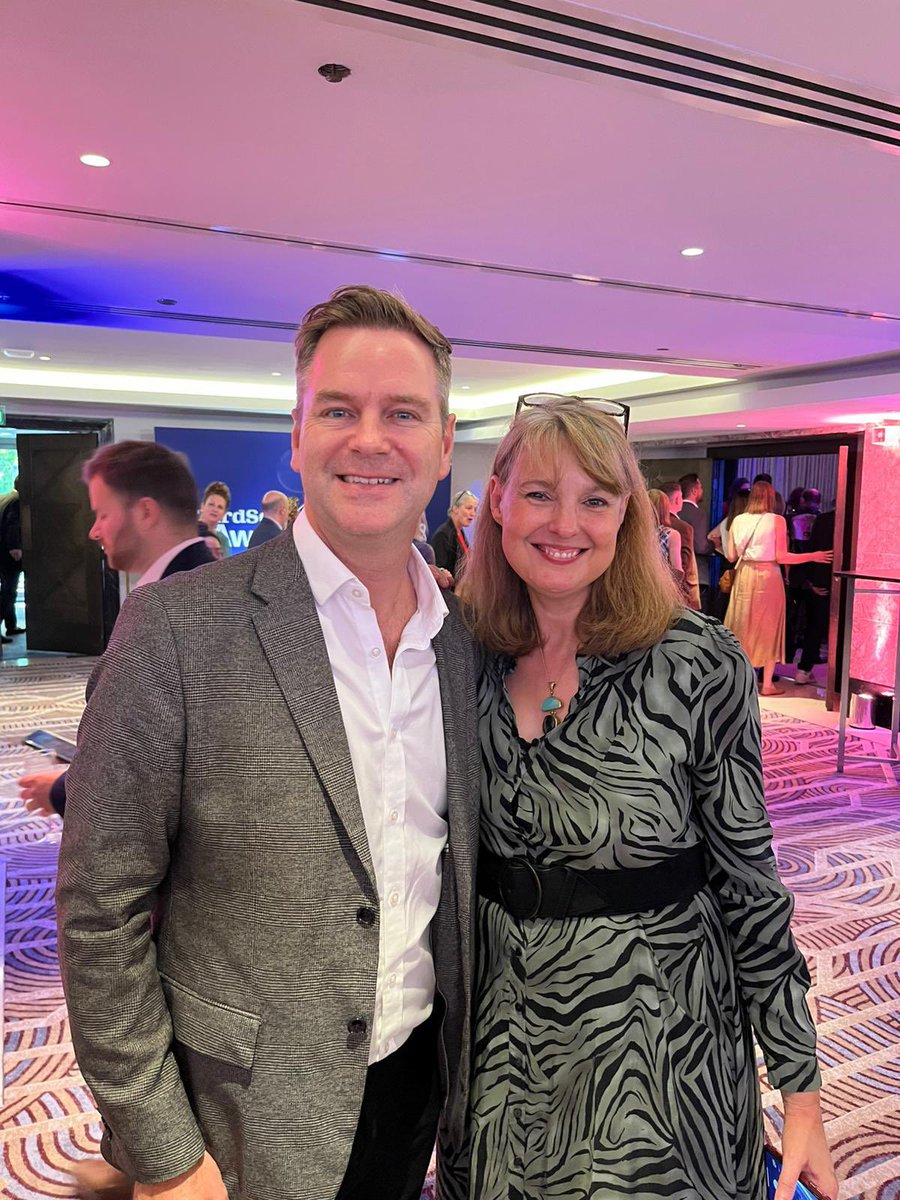 hilarynathan tweet media