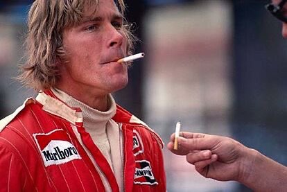 Wally_F1's tweet photo. En qué estrella estará… https://t.co/orlQ2TsOgw