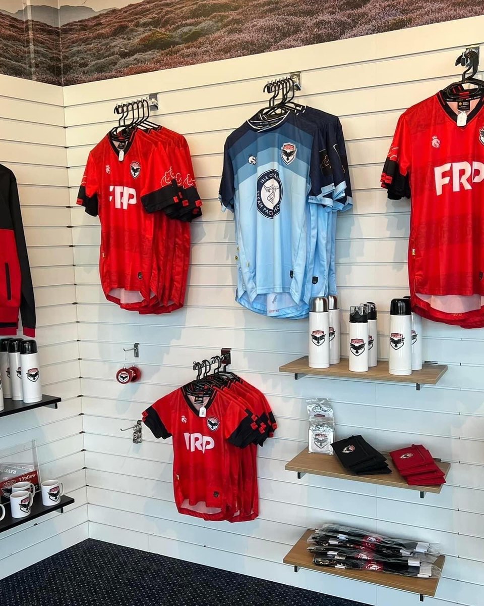 ⚽️ NEW STOCK ARRIVAL ⚽️ 

24/25 FCIOM stock has now arrived at the Welcome Centre. Prices ranging from £2 to £39. 

We are open from 8am to 6pm Monday to Saturday. 

The Welcome Centre team 🇮🇲🇮🇲🇮🇲