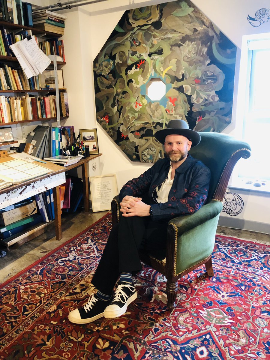 Great to catch up today with <a href="/B0bHardy/">Bob Hardy</a> from #FranzFerdinand and to show him round our collection…also glad to pass him on some of our merch which he’d spotted in the wild!

Thanks for visiting Bob! 

#alasdairgray 
#thealasdairgrayarchive