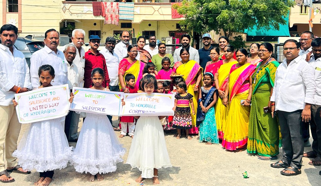 AdarshSindhu's tweet photo. Whole Heartedly Thank @salesforce Hyderabad team headed by sudeep garu for renovating MPPS & Anganwadi centre in Bombay Colony through CSR funds in co ordination with United Way Of Hyderabad (UWH). #Bharathinagar #111division https://t.co/UyYoFPpLXb