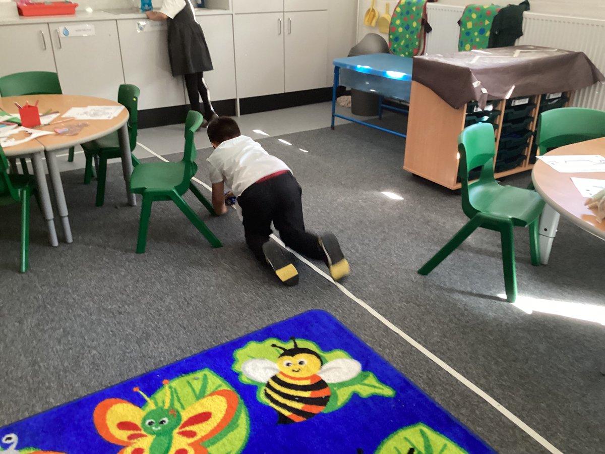 The Acorn Room have had another fantastic week. We have begun our new topic learning all about toys.