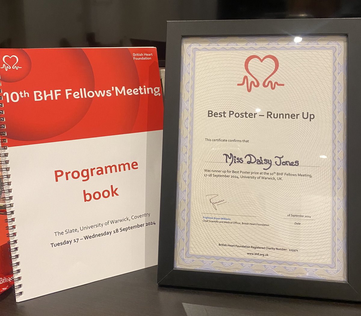 Daisy Jones 👩🏼‍🔬🧬 tweet media