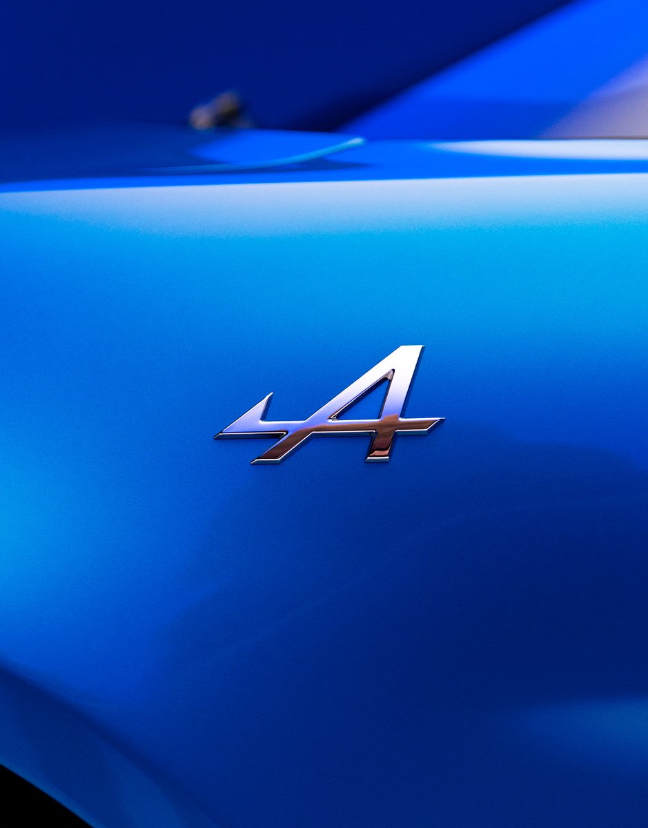 AlpineCentreUK's tweet photo. A110 Chic and Sporty

#alpinestoreuk #alpinecars #alpinecars #a110 https://t.co/uiP0hUkTt0