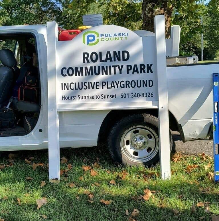 🌟 At Pulaski County Government, we’re dedicated to creating beautiful, safe, and inclusive playgrounds for everyone! 🌳✨ Join us in celebrating our new sign at the Roland Community Park! 🌈💚