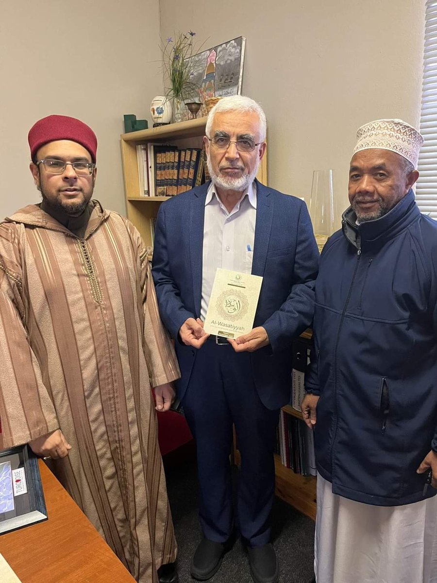 IPSA_College's tweet photo. IPSA WAS VISITED by famous Turkish-Australian Islamic scholar &amp; academic, Dr Salih Yucel, Senior Lecturer in the Center for Religious Studies at Monash University, Australia. Dr Salih is also a consultant to the Australian Intercultural Society. https://t.co/NISoEYVSGR