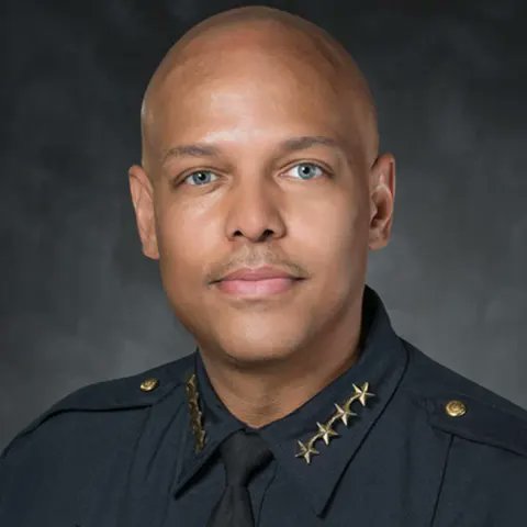 With <a href="/RideRTD/">RTD</a> Police Chief Joel Fitzgerald exiting the agency as of today, worth noting this earlier reporting from <a href="/CBSNewsColorado/">CBSColorado</a> investigative reporter <a href="/KarenMorfitt/">Karen Morfitt</a> who found Fitzgerald was rarely in the office during his 2 year stint with the agency:
cbsnews.com/colorado/news/…