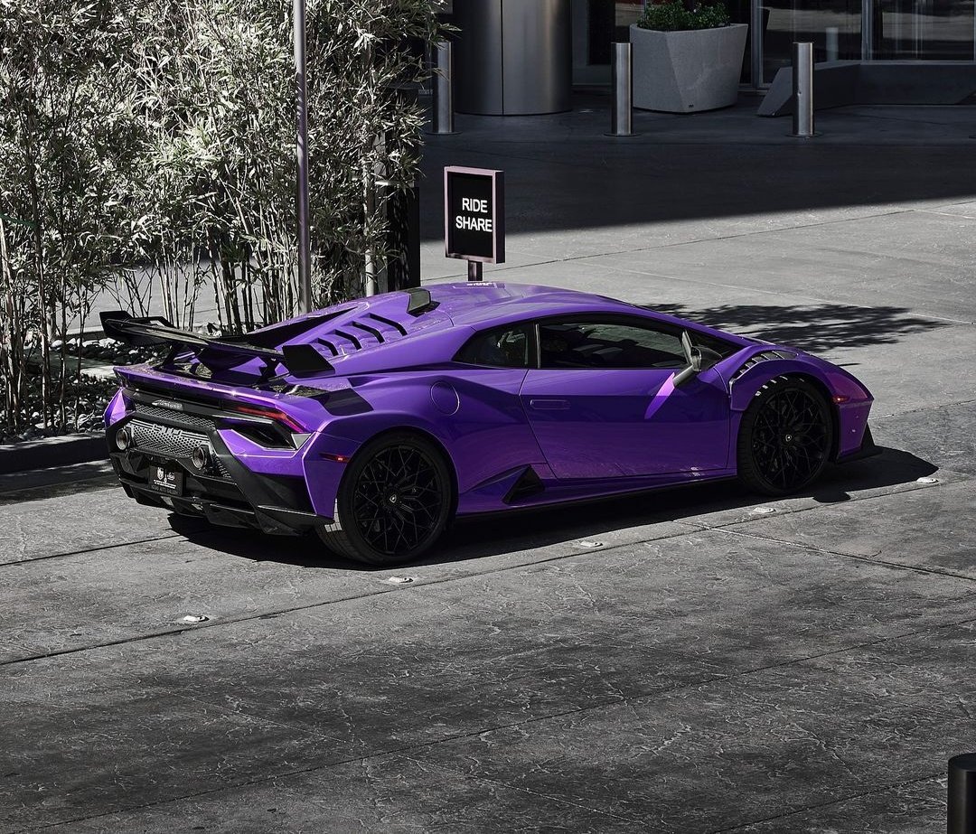 DailyLamboTM's tweet photo. Lamborghini Huracán STO 🍇 https://t.co/TR3MzaZU15