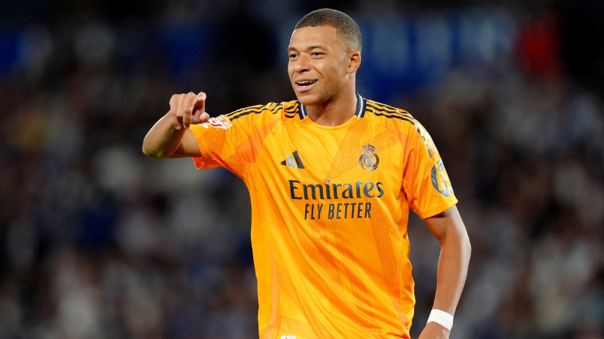 This Champions League is gonna be wild! Mbappe is killin' it, but so many teams are in the mix this year. Real Madrid and Barcelona always bring the heat, and don't count out Arsenal!  Let's go!