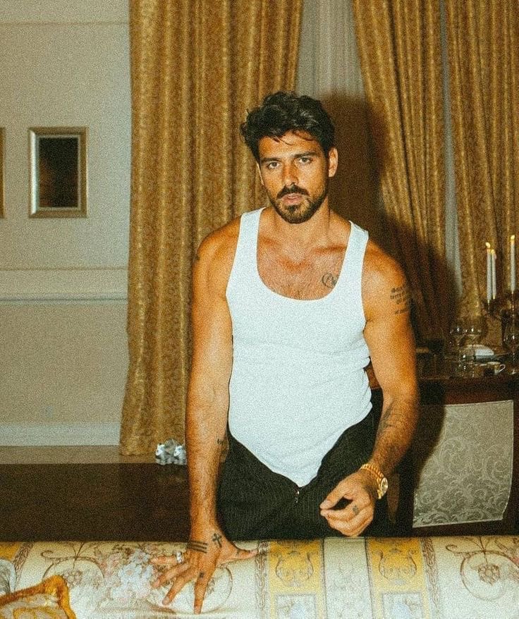 ⠀ ⠀

⠀  ⠀.        𝑩𝒖𝒐𝒏𝒈𝒊𝒐𝒓𝒏𝒐, 𝒂𝒎𝒐𝒓𝒊 𝒎𝒊𝒆𝒊

⠀