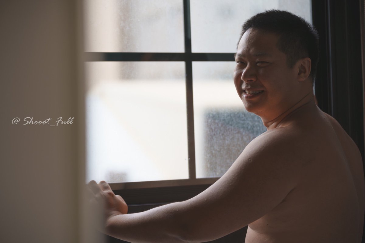 ——夏日#3——

過了中秋還是好熱啊
要不要一起洗呀

人物：<a href="/TTMMOOO2/">轟隆隆大岩蛇</a>