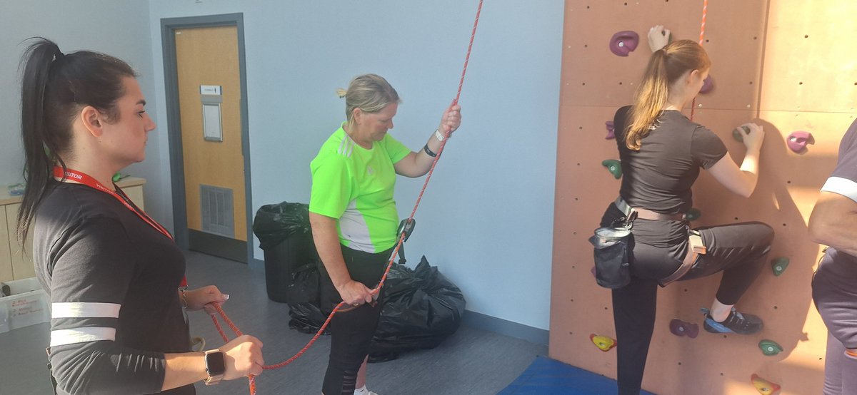 Outdoor Education NW Ltd tweet media