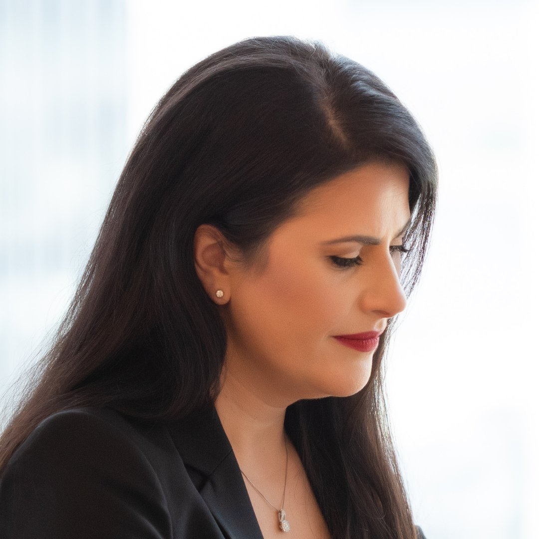 DirectPayNet's tweet image. What&apos;s everyone&apos;s most valuable asset?

Their attention span

👉Tech companies spend TRILLIONS every year for this reason
👉The world&apos;s most sophisticated algorithms are designed to distract
👉Social platforms aren&apos;t meant to improve your life

They&apos;re meant to distract you.