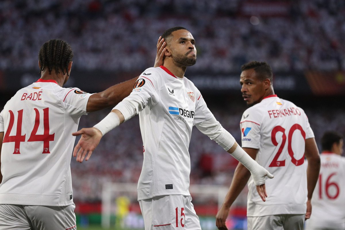 🔴 HISTORIQUE !

POUR LA PREMIÈRE FOIS DE L'HISTOIRE, UNE ÉQUIPE BOUCLE LES PHASES DE POULES AVEC 6 VICTOIRES SUR 6 ! 💪

PEVILLE FC 🤍❤