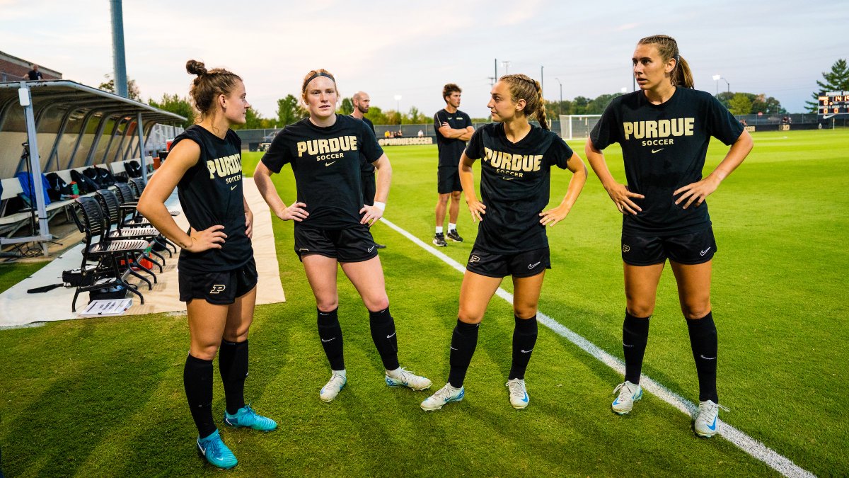 Scenes from the Big Ten home opener. Grateful for the support at a true night game. More images up at our Instagram &amp; Facebook pages. #BoilerUp ⚽️

📸 Quan Nguyen &amp; Mike Ringor