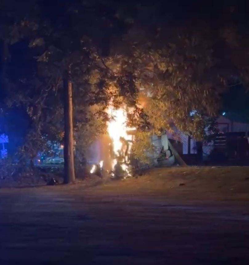 WAVY_News's tweet photo. The City of Suffolk Department of Fire and Rescue responded to a vehicle fire on Godwin Boulevard Friday morning.
https://t.co/JnTK8xqU69 https://t.co/t5DfLutmhh