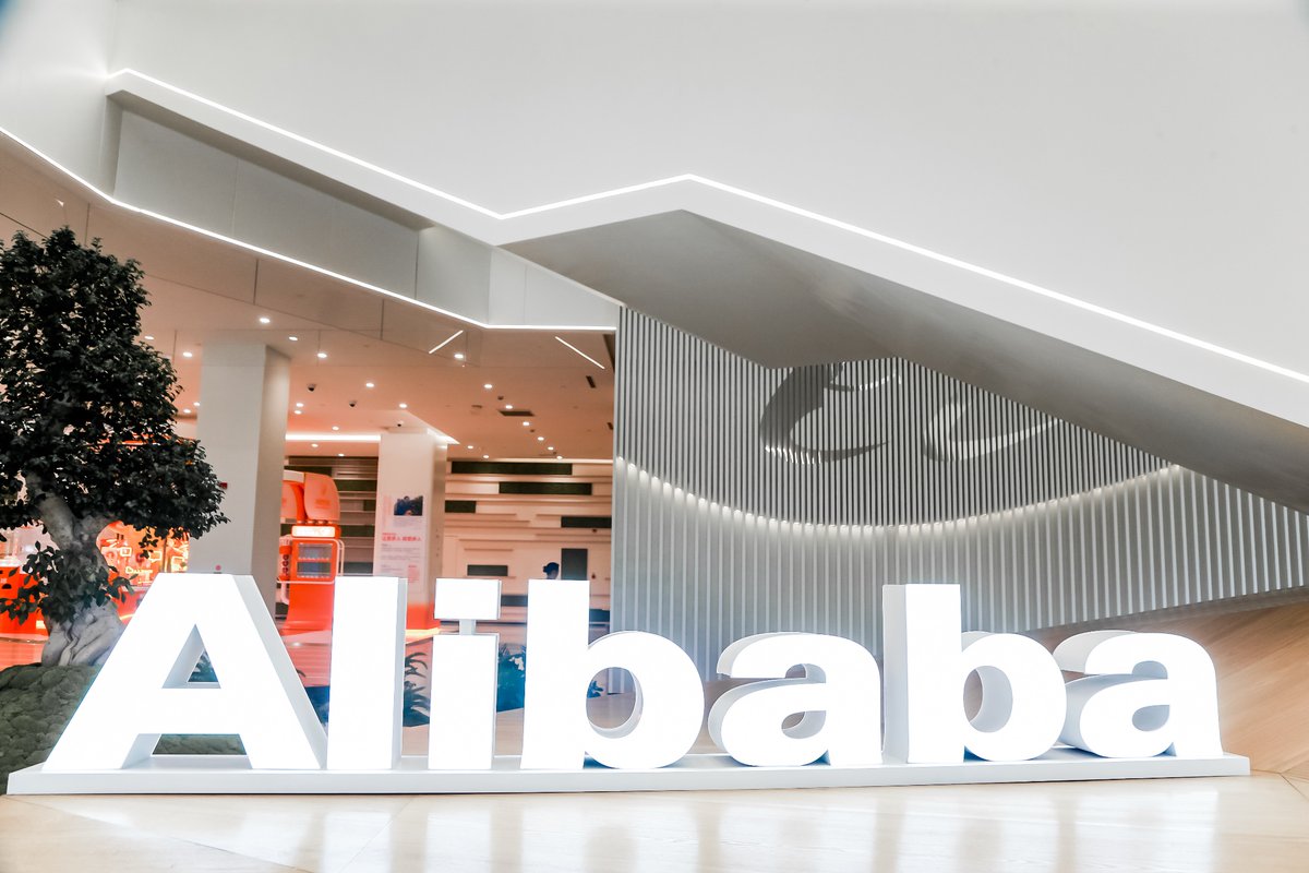 Alibaba Cloud unleashes over 100 open-source AI models artificialintelligence-news.com/news/alibaba-c… #alibaba #cloud #opensource #developers #coding #programming #qwen #ai #tech #news #technology