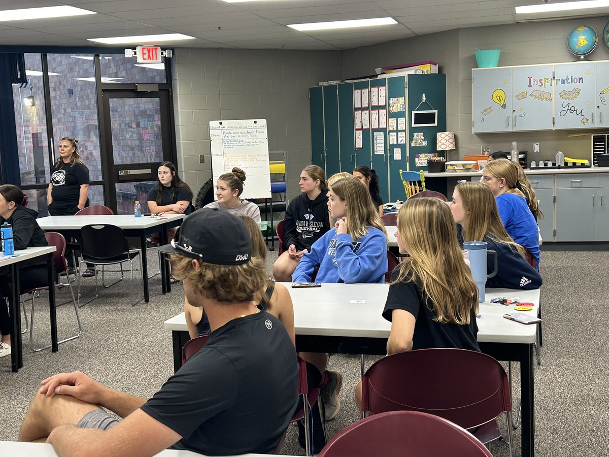 DWU Education tweet media