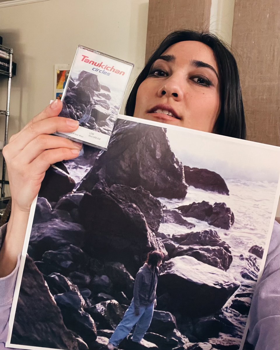 Carpark Records (@carparkrecords) on Twitter photo .<a href="/Tanukichanmusic/">Tanukichan</a>'s immense new EP 🔴CIRCLES🔵 is out now! found.ee/tanukichan_cir…
The first collection of work with producer Franco Reid at the helm takes the band to new heights with Hannah van Loon’s signature dreamy songwriting. ☁️ .<a href="/Tanukichanmusic/">Tanukichan</a>'s immense new EP 🔴CIRCLES🔵 is out now! found.ee/tanukichan_cir…
The first collection of work with producer Franco Reid at the helm takes the band to new heights with Hannah van Loon’s signature dreamy songwriting. ☁️