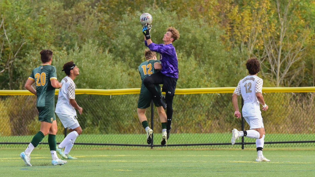 rooathletics's tweet photo. MSOC ⚽️ | Views 👀 from the men's soccer team's contest against Clarkson on September 18th. Photos 📸 by Desiree Snook. https://t.co/HGM4SpUP6z