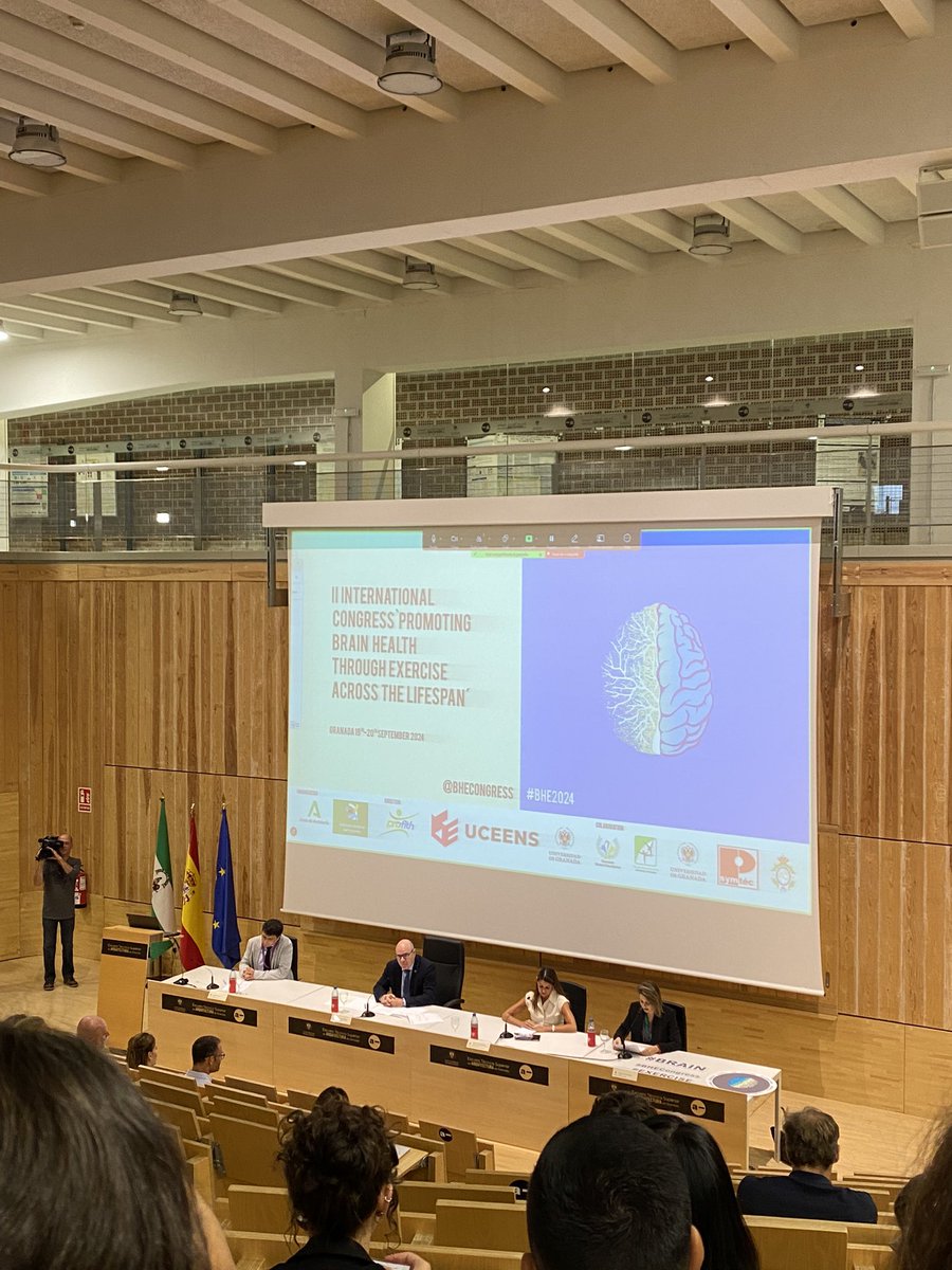 jjåvįløpēz (@jjavilopez_) on Twitter photo Pleasure to be part of the II International Congress “Promoting Brain Health Through Exercise Across the Lifespan” <a href="/bhecongress/">BrainHealth&Exercise Congress (Granada)</a> #BHE2024 Pleasure to be part of the II International Congress “Promoting Brain Health Through Exercise Across the Lifespan” <a href="/bhecongress/">BrainHealth&Exercise Congress (Granada)</a> #BHE2024