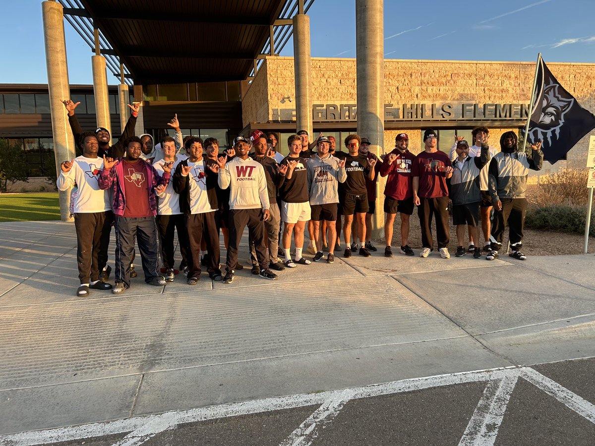 Brian Vaughn (@brianmvaughn) on Twitter photo High Five Friday at Heritage Hills Elementary <a href="/WTAMUFootball/">Buffalo Football</a> Linebackers bring the juice this morning High Five Friday at Heritage Hills Elementary <a href="/WTAMUFootball/">Buffalo Football</a> Linebackers bring the juice this morning