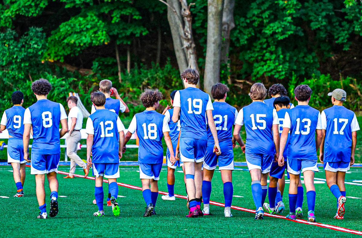 Ahmed (@ahmeddwidar12) on Twitter photo Heading to the hive tomorrow to take on a huge soccer program 5:30pm <a href="/TimHourahan/">Tim Hourahan</a> #family 💙⚽️🙏🏻 Heading to the hive tomorrow to take on a huge soccer program 5:30pm <a href="/TimHourahan/">Tim Hourahan</a> #family 💙⚽️🙏🏻