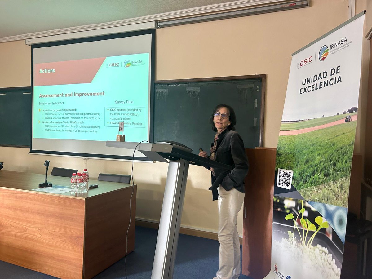 irnasa_csic's tweet photo. 🚀 Seguimos avanzando para superar la segunda fase del #MaXCSIC con la celebración esta semana de un Workshop en el que un panel internacional de expertos y nuestro staff, hemos discutido y definido líneas estratégicas para alcanzar la excelencia científica @CSIC_VAPC @CSIC_VAACT https://t.co/f2X3lIriRL