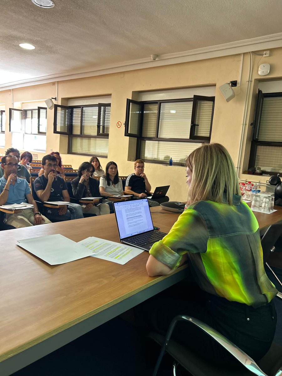 irnasa_csic's tweet photo. 🚀 Seguimos avanzando para superar la segunda fase del #MaXCSIC con la celebración esta semana de un Workshop en el que un panel internacional de expertos y nuestro staff, hemos discutido y definido líneas estratégicas para alcanzar la excelencia científica @CSIC_VAPC @CSIC_VAACT https://t.co/f2X3lIriRL