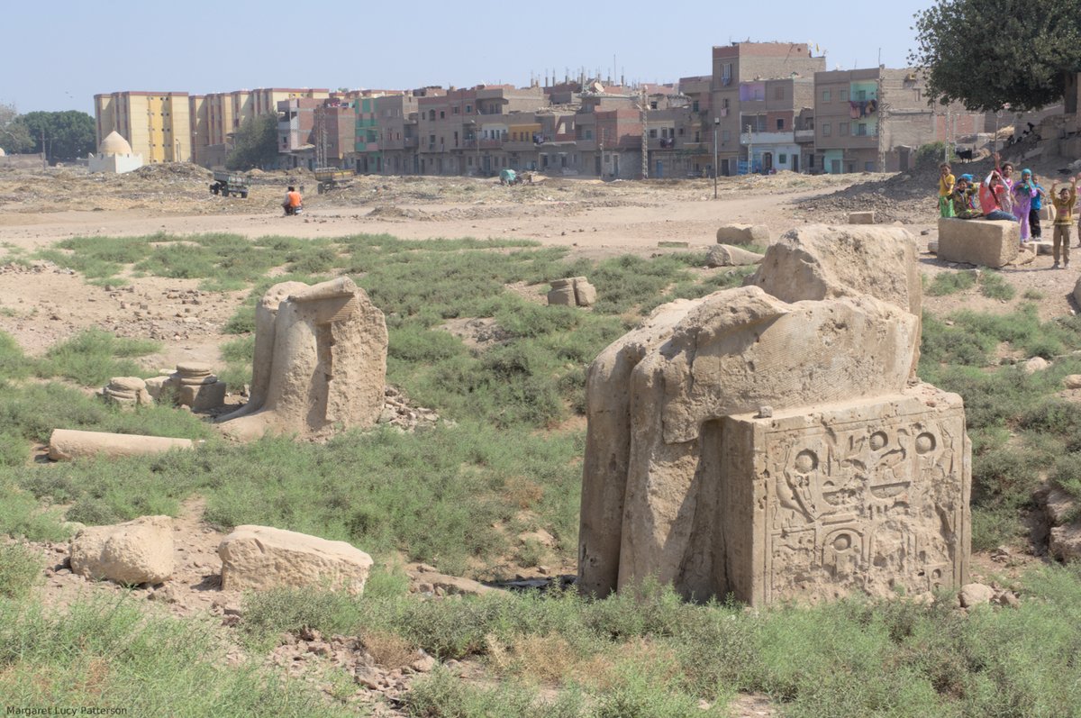 TalesTwoLands's tweet photo. One of the things that strikes you when you visit Egypt that you don’t always get from the photos is how often the ancient is next to the modern.  The ruins don’t always stand in splendid isolation, the places that were good to live in back in ancient Egypt remain good today. https://t.co/ZqukPu1Xyt