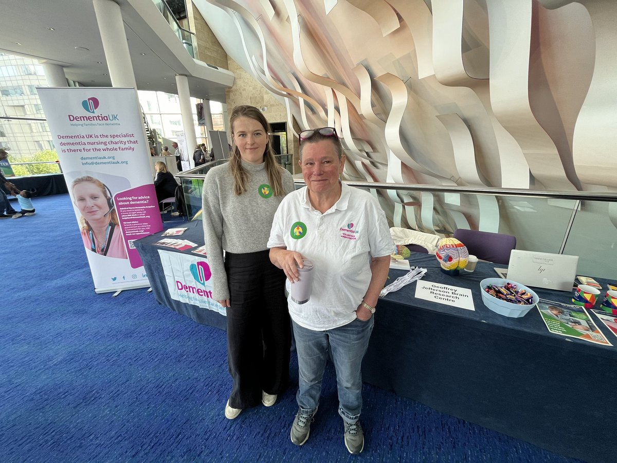 Chris Larkin tweet media