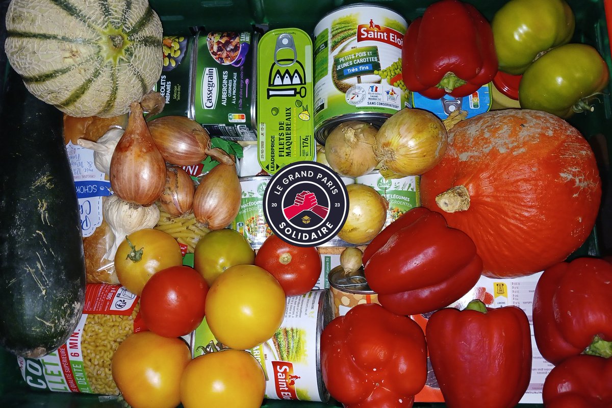 ParisienDuVdm's tweet image. Colis solidaire du jour distribué ✅
Lundi ce sera un colis pour la famille dont je vs avais parlé l'année dernière, sdf à vitry. 
Ils vont être logés dans une caravane les prochaines semaines, il nous faudrait des fournitures scolaires svp si vs en avez en plus ➡️📧
Rt appréciés