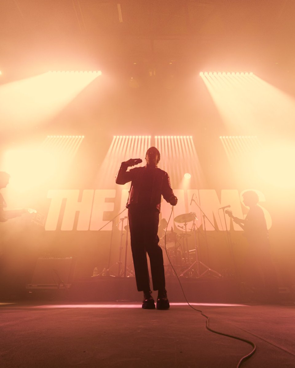 _MrIndie's tweet photo. The Drums está de vuelta en México y nos dió un show como los que siempre Jonny Pierce nos da en el C4 Concert House en Guadalajara. 🔥
📸: @medphoto_
#TheDrums #C4ConcertHouse #ACKPromote #Guadalajara #Shoots #ConcertPhotography https://t.co/sADErPBR1X