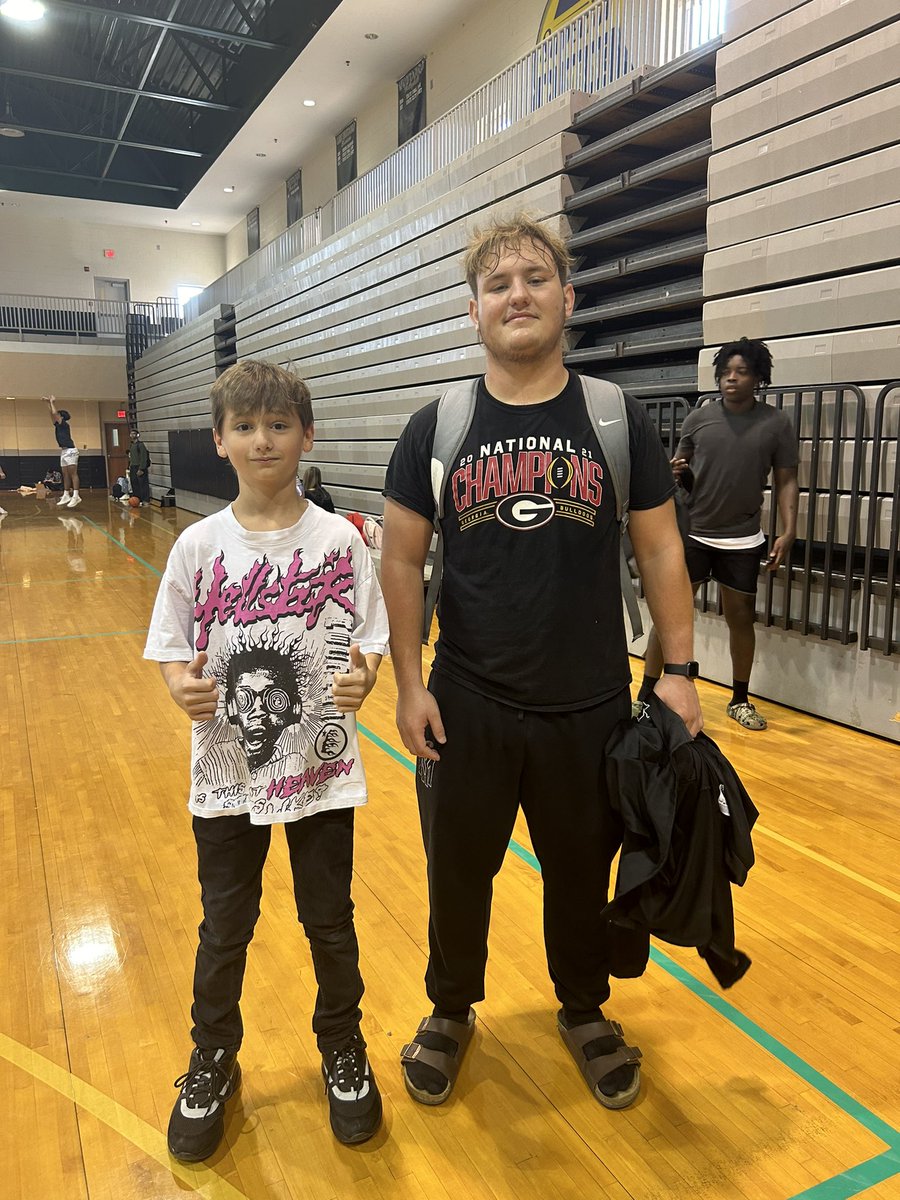 PE students of the week: the Roberson bros‼️