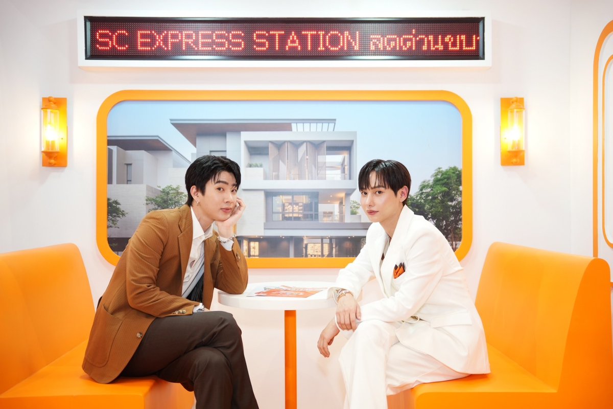 around_ent's tweet photo. SC Asset ชวน ออฟ-กัน หมอริท ยกขบวนโปรโมชั่นมอบความสุข กับ 81 โครงการบ้านหรู-คอนโดฯ ใน “SC Express Station ลดด่วน ขบวนสุดคุ้ม”
📌 https://t.co/gcLxW6K31e
#SCExpressStation
#SCxOffGun #OffGun #SCxRitz
#offjumpol #GunAtthaphan
#mhorritz #หมอริท
#SCAsset #SCisQuality
#SCมีนวัตกรรม #ลดด่วนขบวนสุดคุ้ม