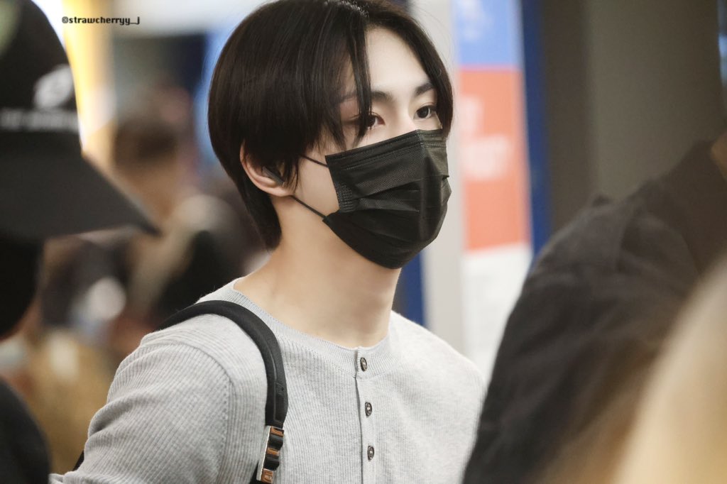딸기체리 tweet media