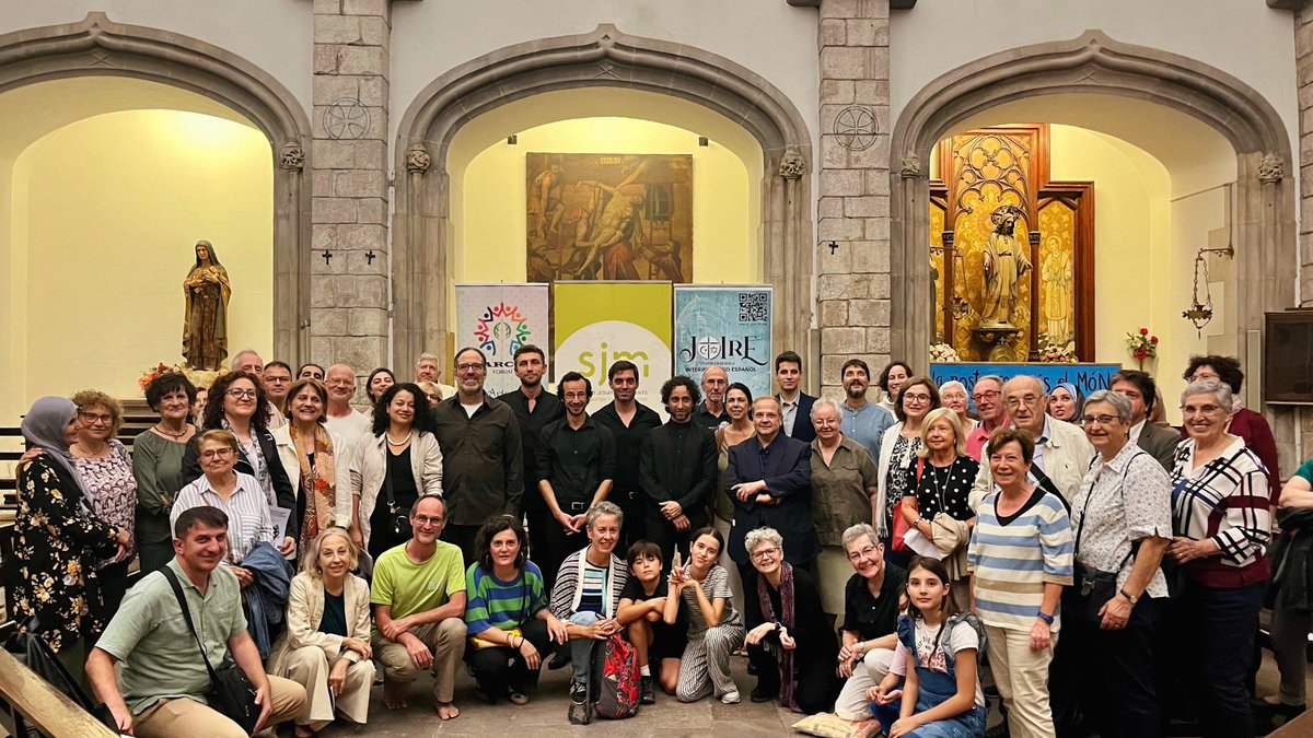 ArcoForum's tweet image. Sin embargo, esta participación refleja el compromiso de organismos y entidades catalanas que se dedican a fomentar el diálogo interreligioso.  

#nitreligions2024 #ProtoneProject #MigraStudium #música #diainternacionaldelapaz #internationaldayofpeace